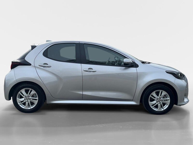 Toyota Yaris (4)
