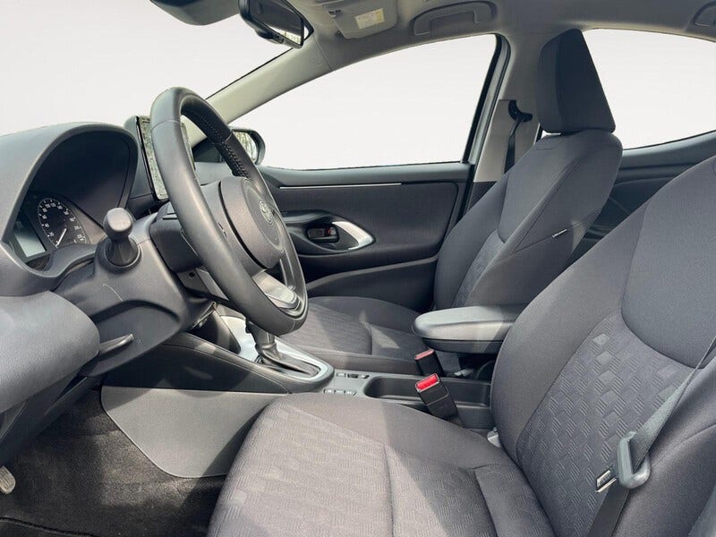 Toyota Yaris (5)