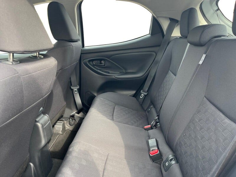 Toyota Yaris (6)