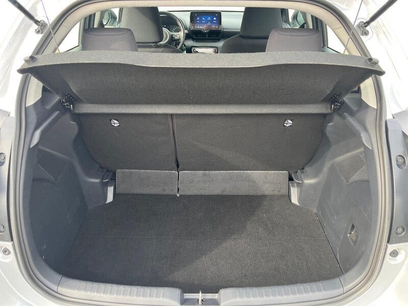 Toyota Yaris (10)