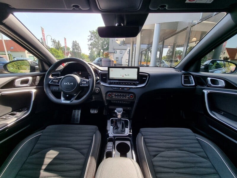 Kia Ceed (2)