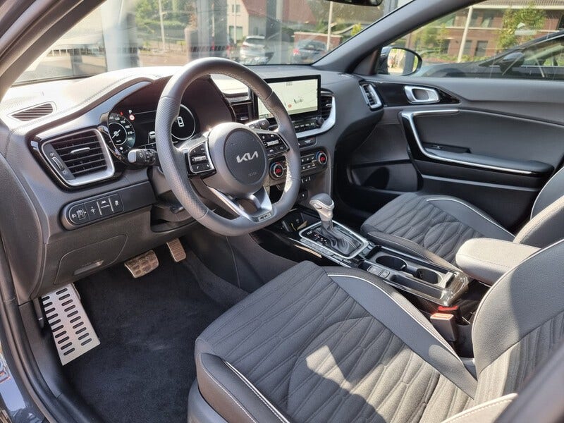 Kia Ceed (12)
