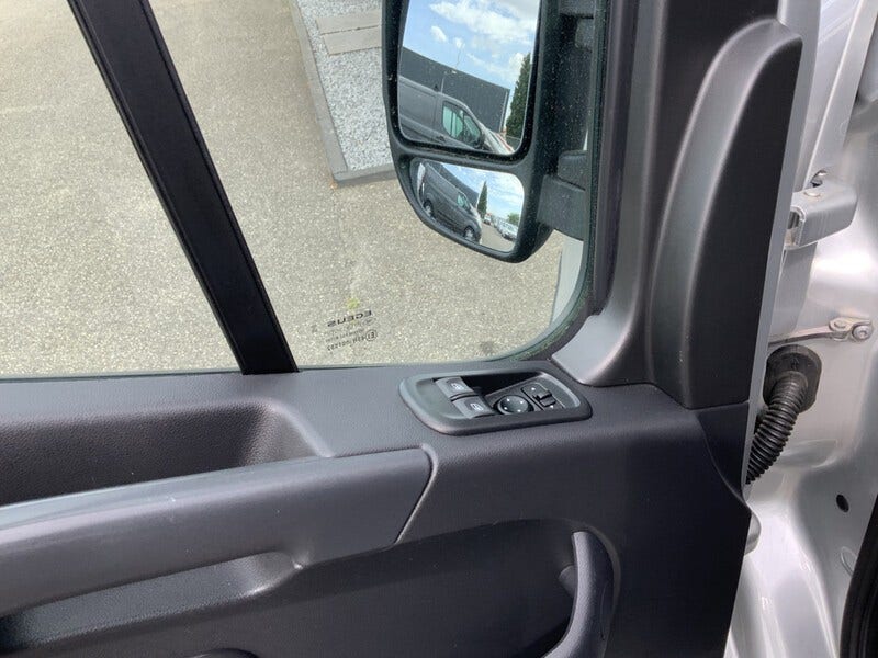 Nissan Interstar (6)