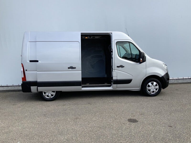 Nissan Interstar (17)