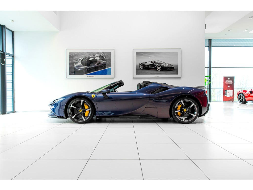 Ferrari SF90 Spider
