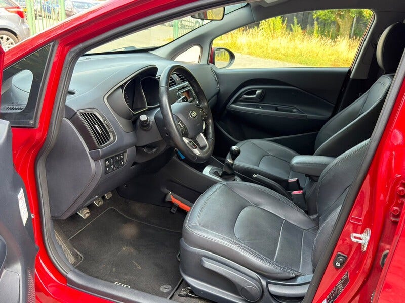 Kia Rio (14)