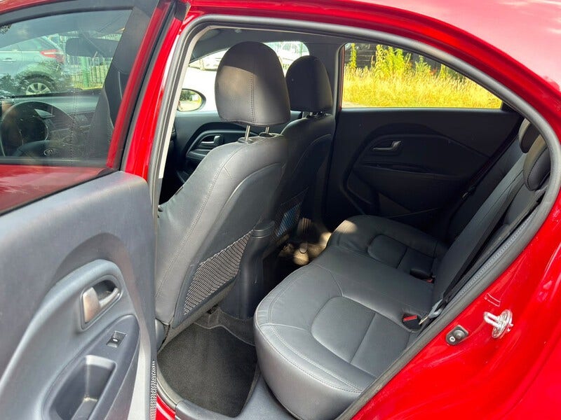 Kia Rio (16)
