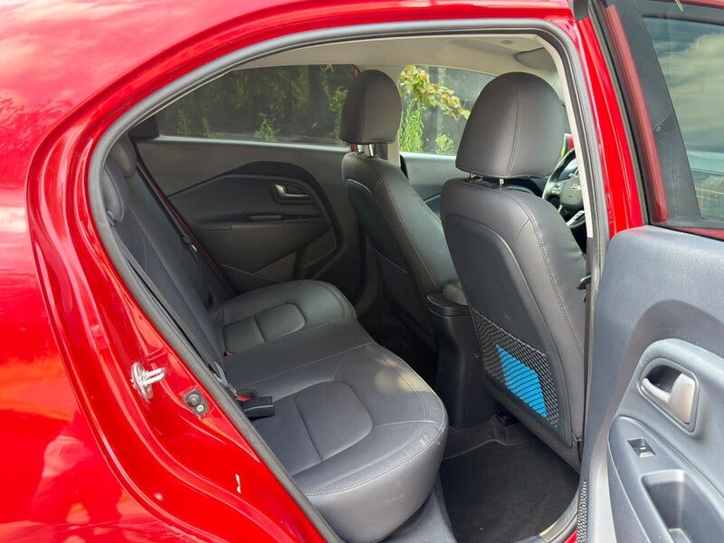 Kia Rio (17)