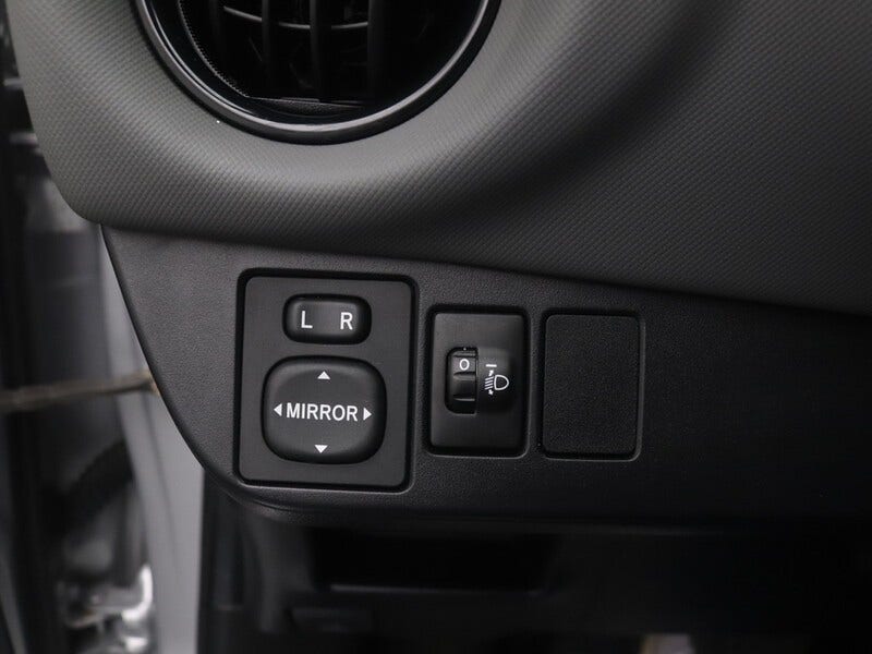 Toyota Yaris (10)
