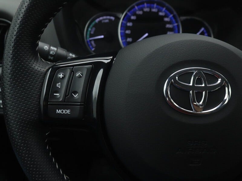 Toyota Yaris (12)