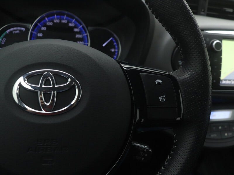 Toyota Yaris (13)