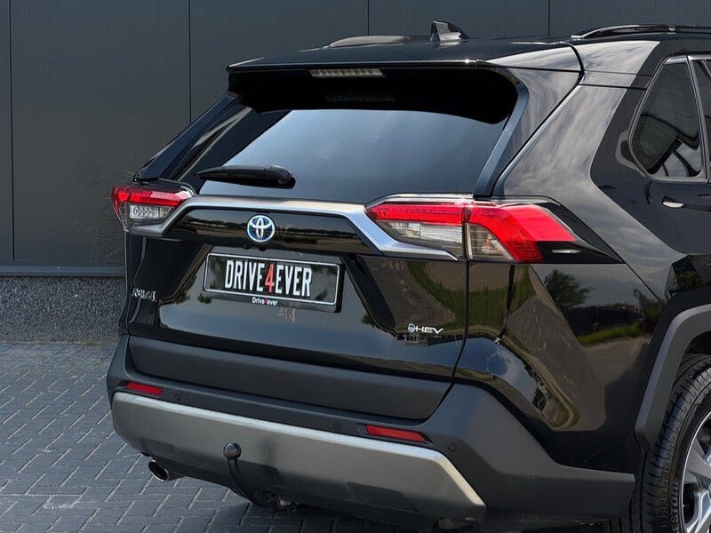 Toyota RAV4 (7)