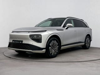 XPENG G9
