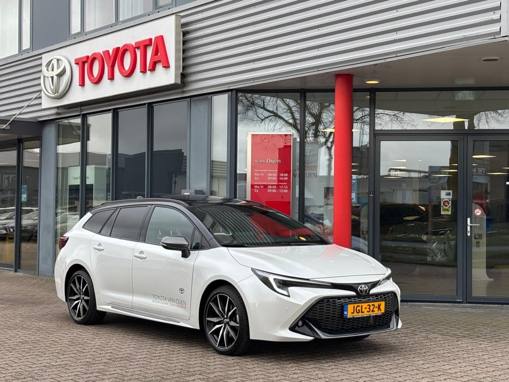 Toyota Corolla Touring Sports occasion uit 2025