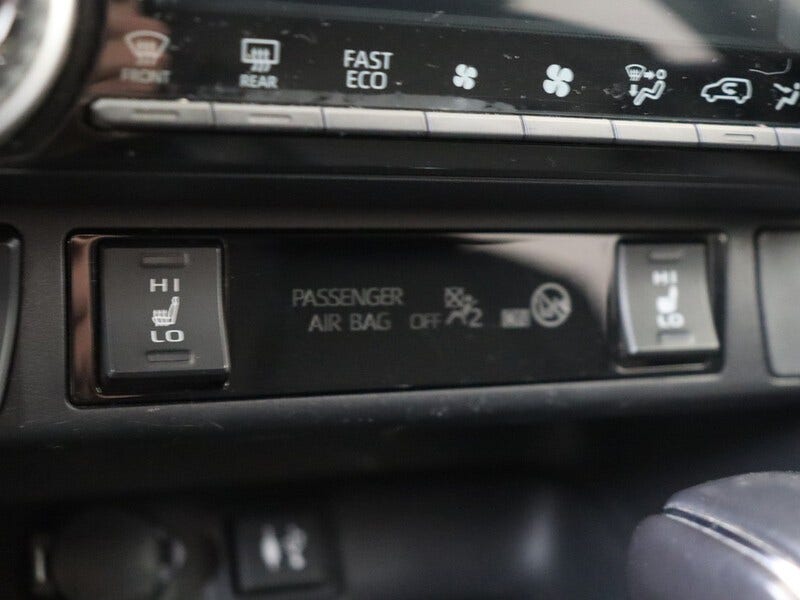 Toyota RAV4 (23)