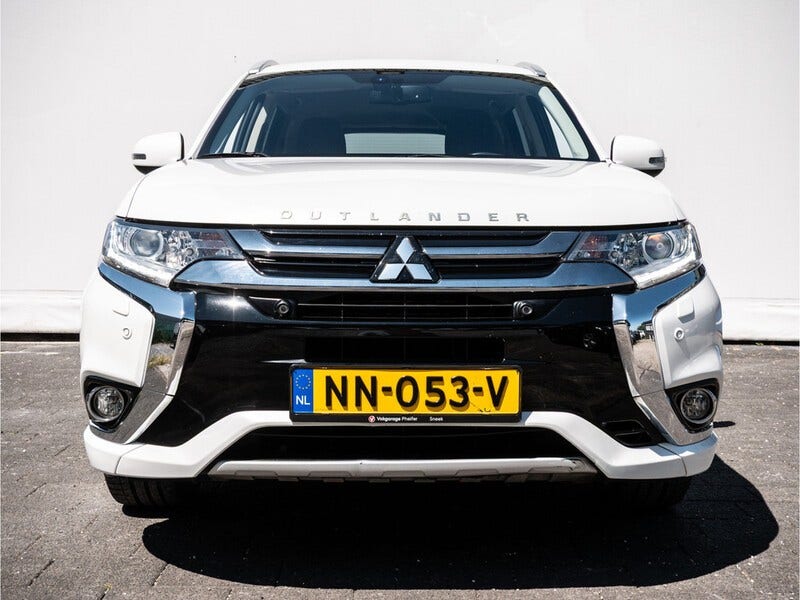 Mitsubishi Outlander (6)