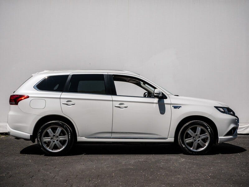 Mitsubishi Outlander (7)