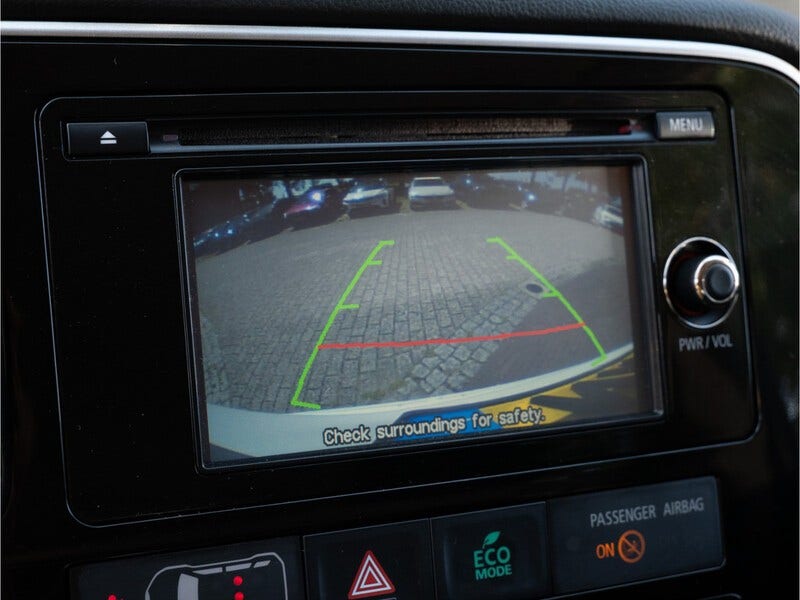 Mitsubishi Outlander (18)