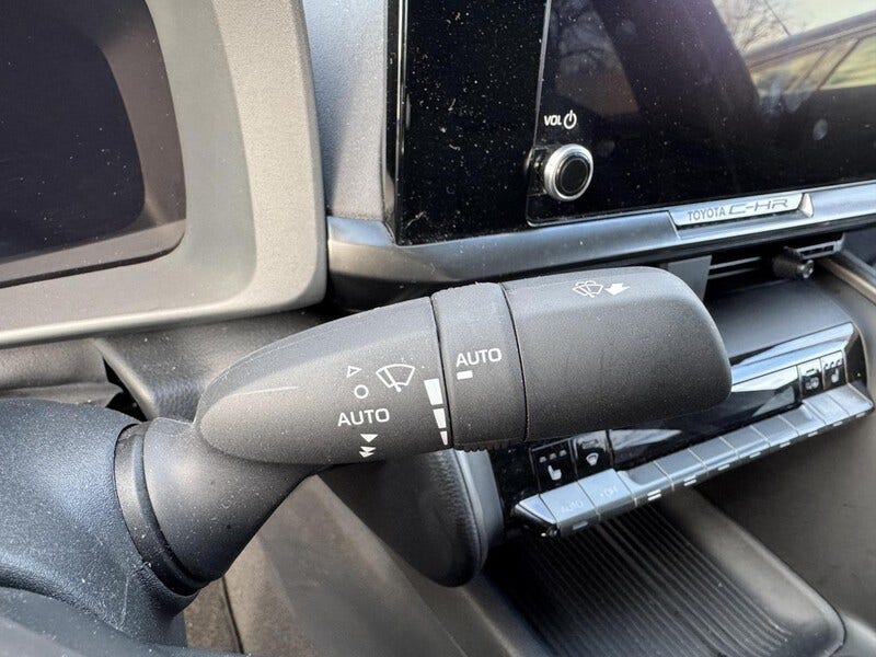 Toyota C-HR (12)