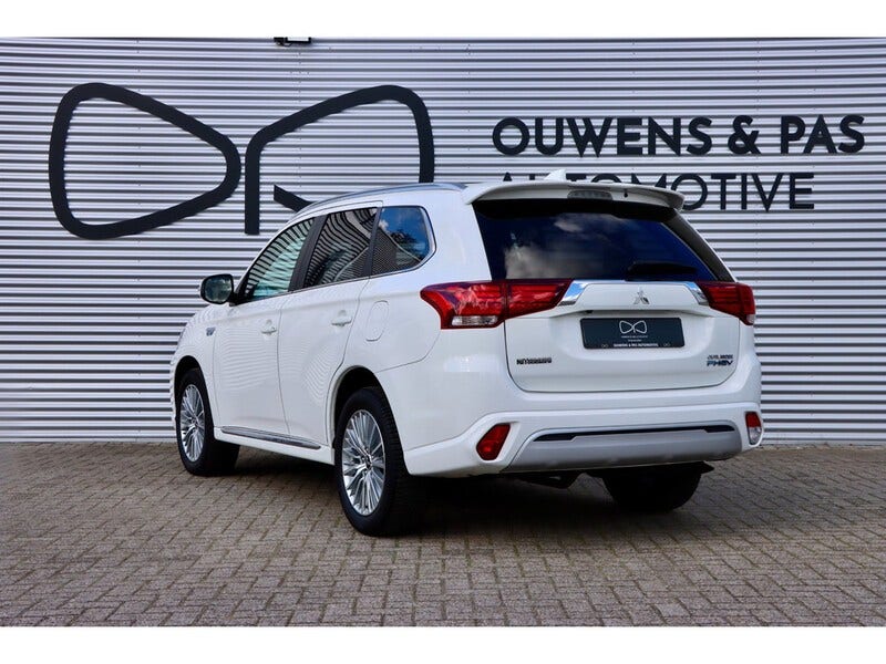 Mitsubishi Outlander (3)