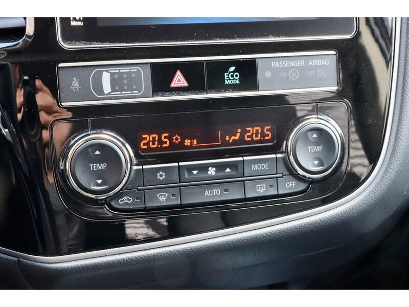 Mitsubishi Outlander (20)