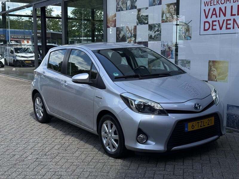 Toyota Yaris (6)