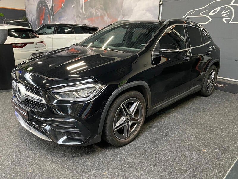 Mercedes Benz GLA