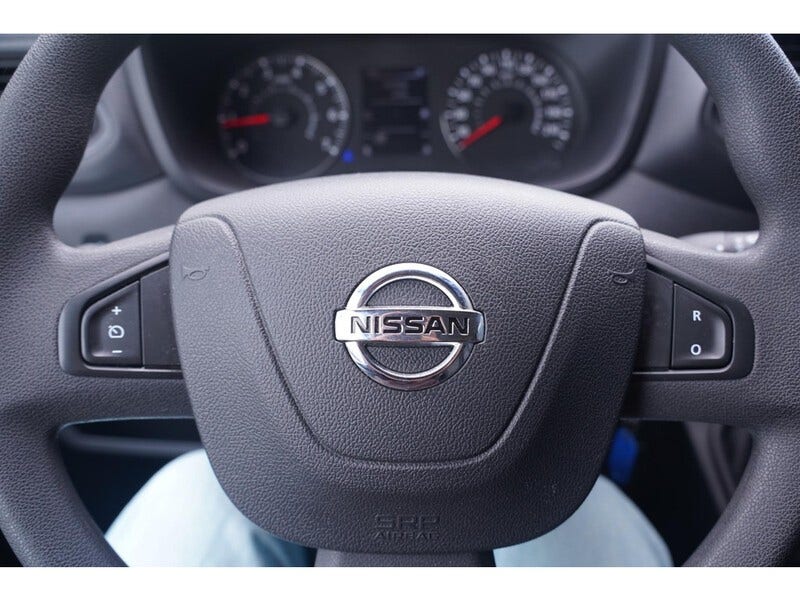 Nissan Interstar (23)
