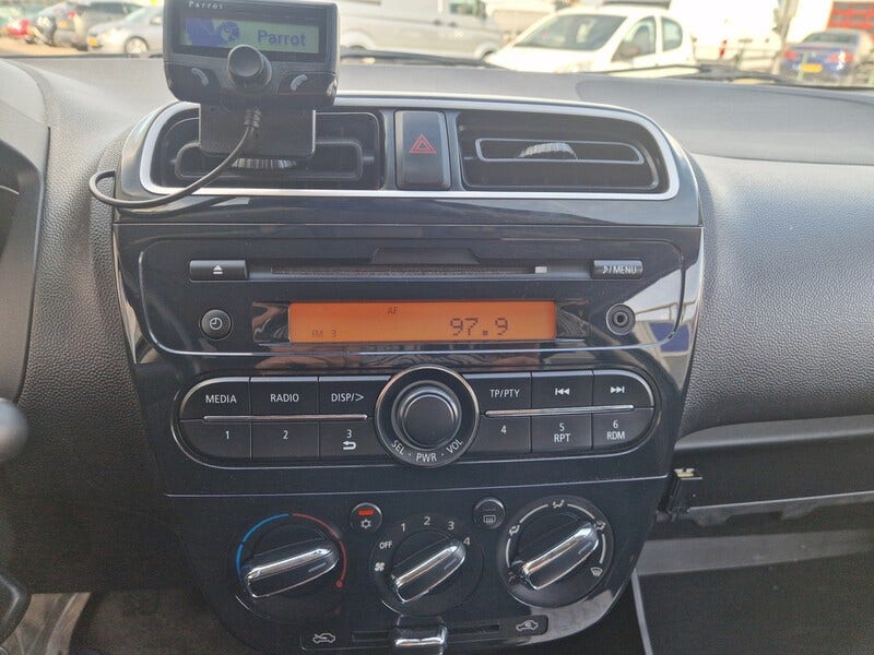 Mitsubishi Space Star (7)