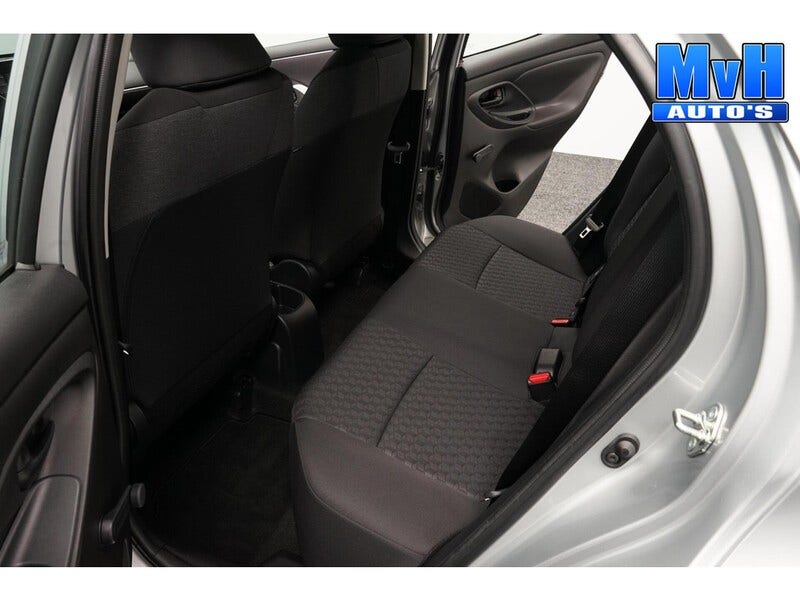 Toyota Yaris (13)