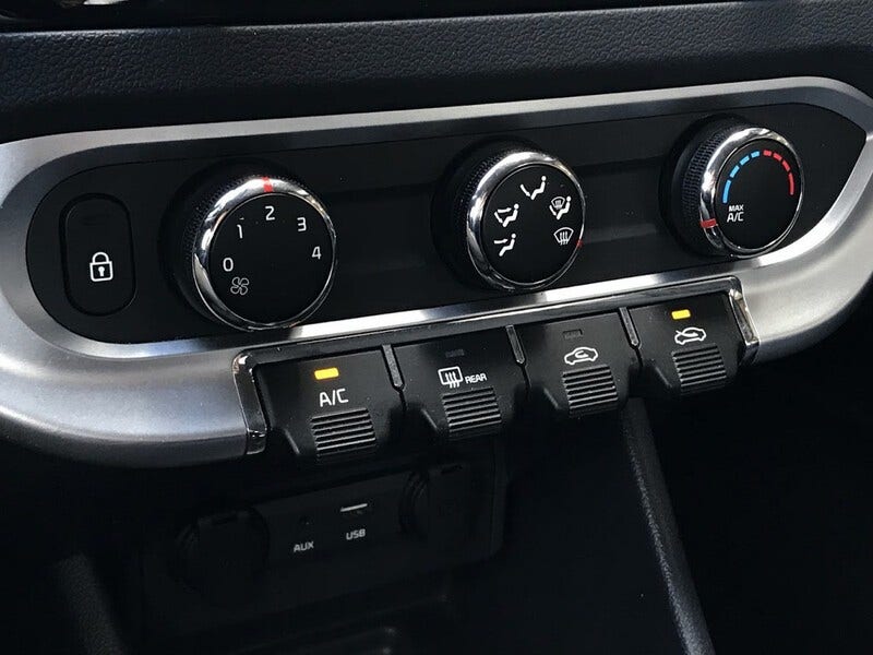 Kia Rio (13)