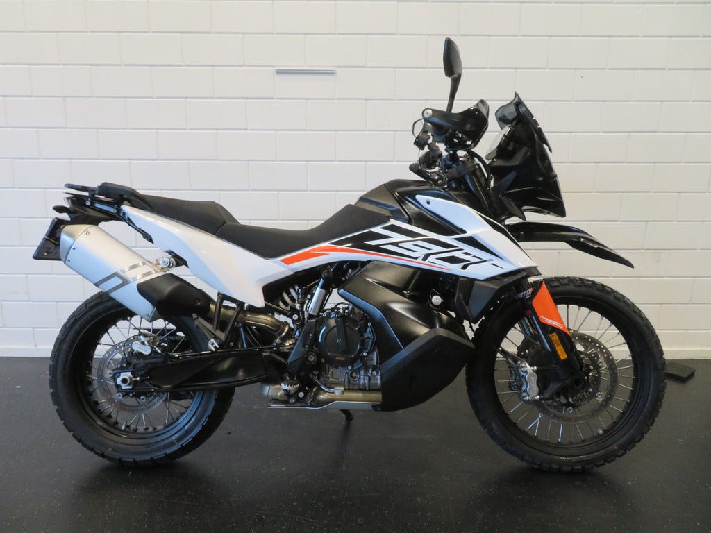 KTM 790