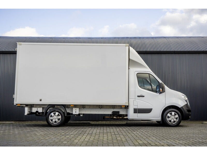 Nissan Interstar (6)