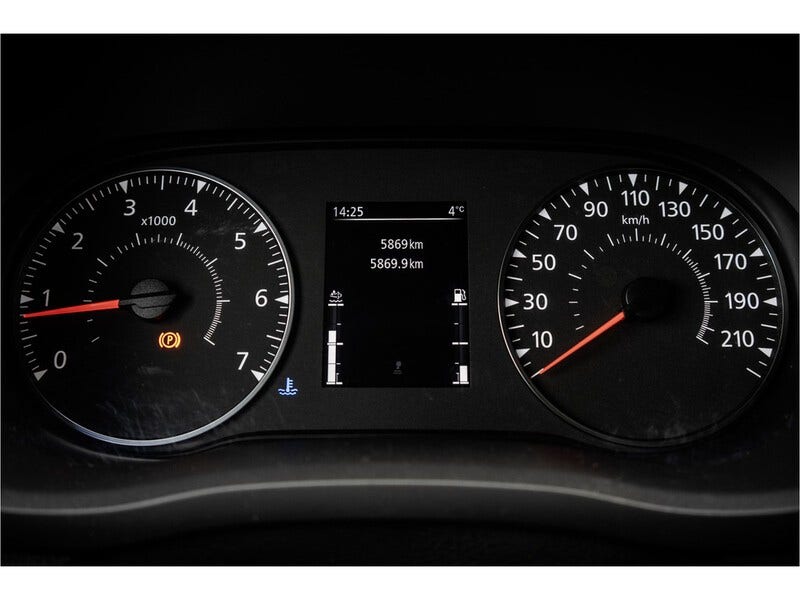 Nissan Interstar (14)