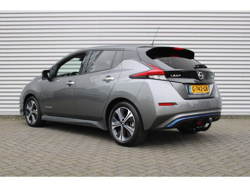Nissan LEAF (6)