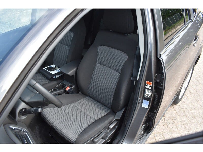 Suzuki Cross (13)