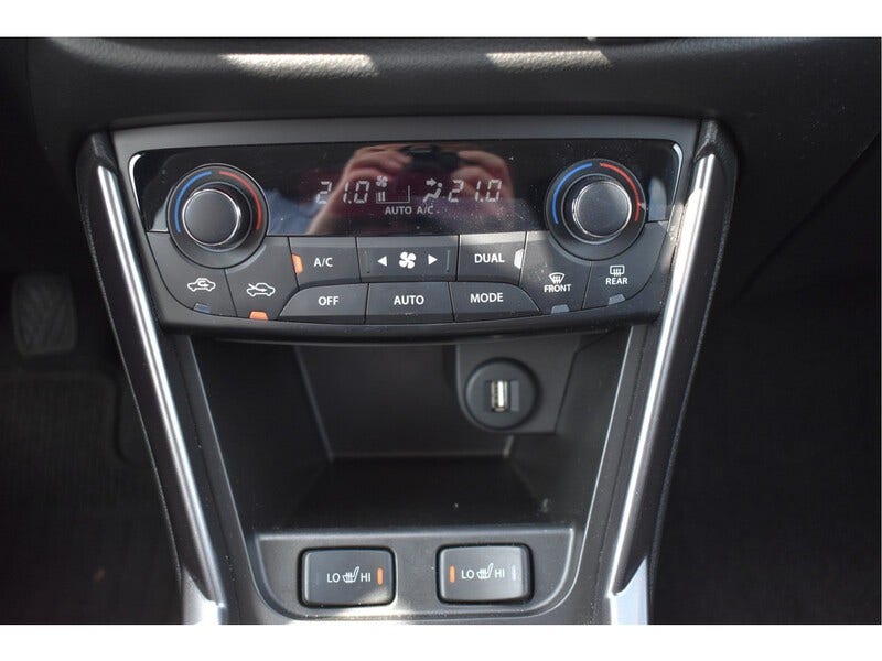 Suzuki Cross (22)