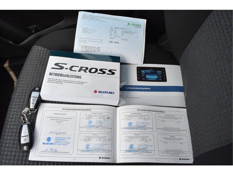 Suzuki Cross (24)