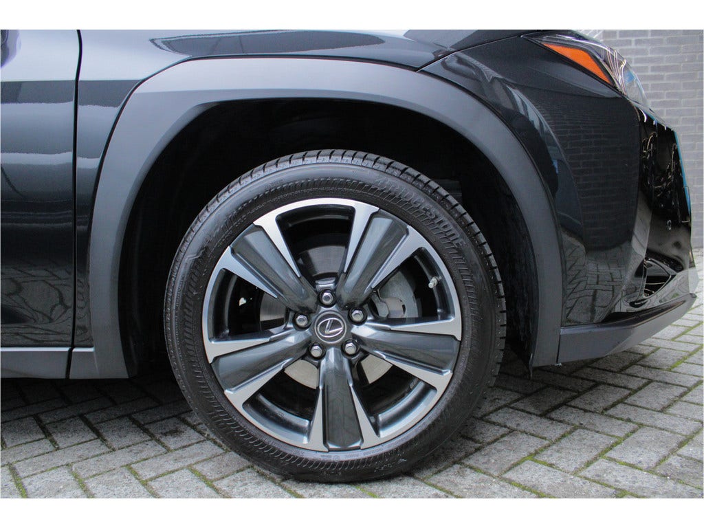 Lexus UX (12)