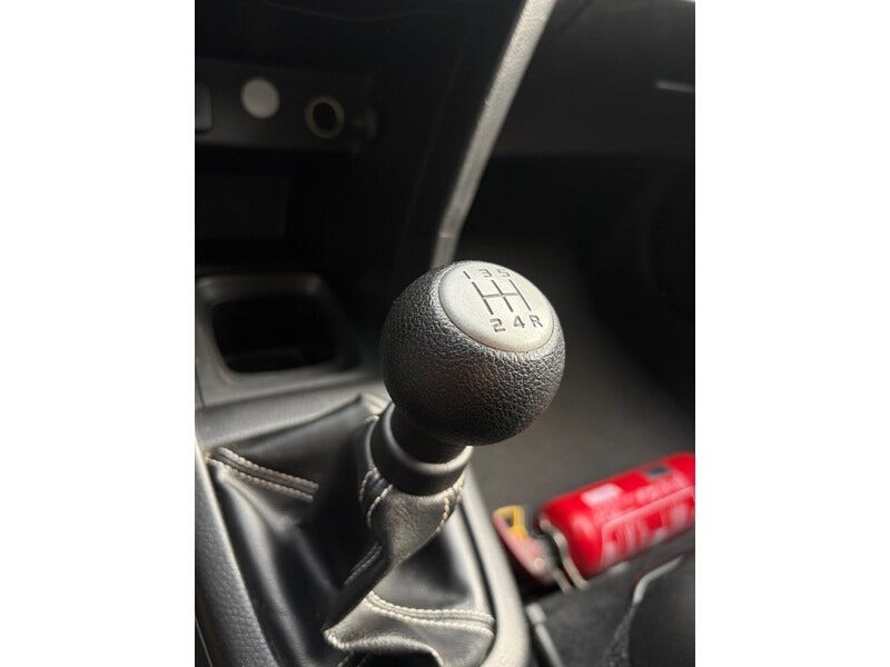 Suzuki Swift (19)