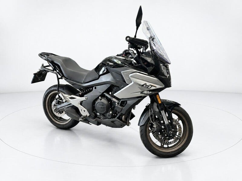 CFMOTO 700 MT