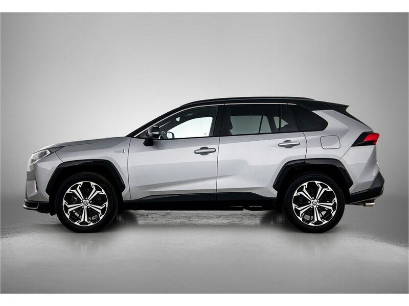 Toyota RAV4 (3)