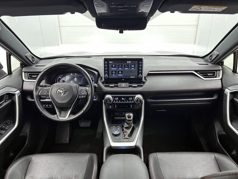 Toyota RAV4 (4)