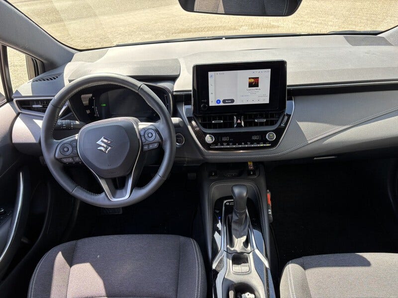 Suzuki Swace (2)