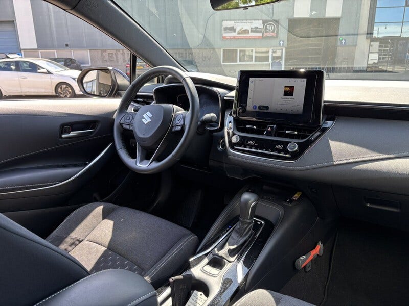 Suzuki Swace (8)