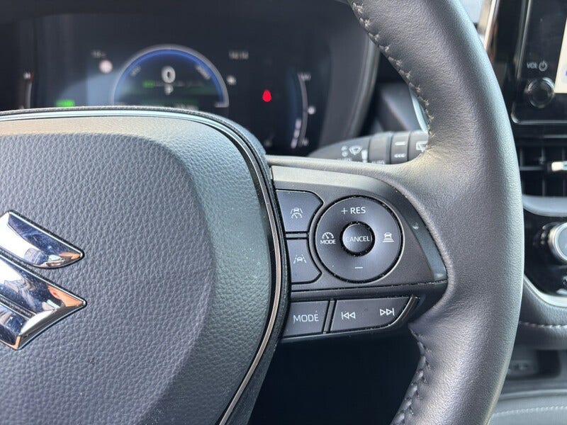Suzuki Swace (23)