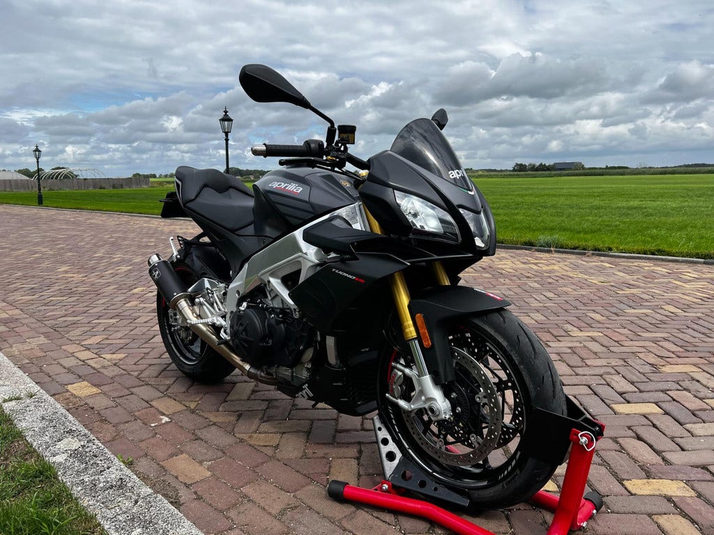 Aprilia Tuono V4