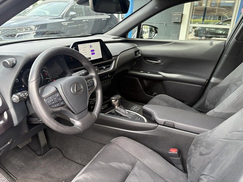 Lexus UX (16)