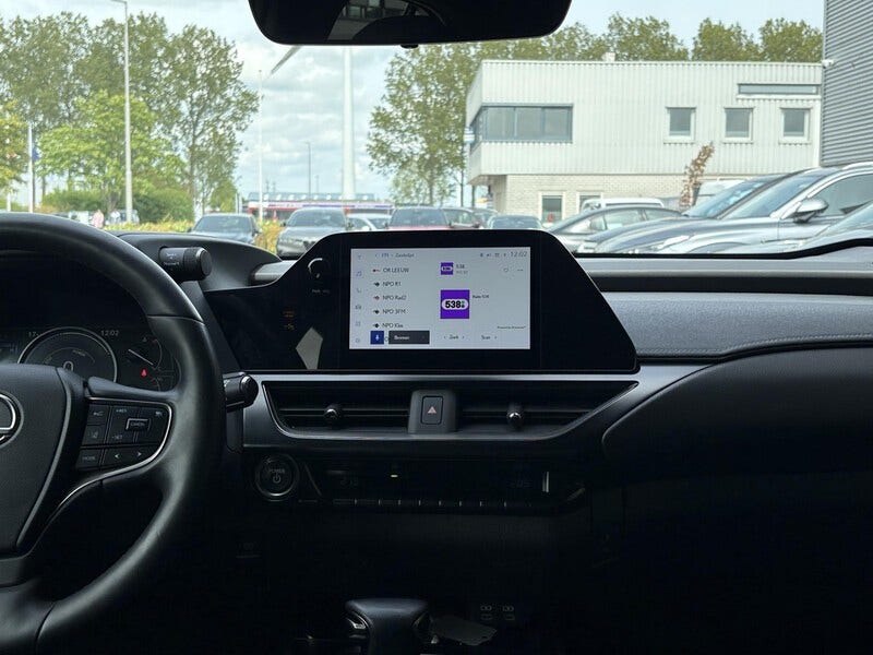 Lexus UX (18)