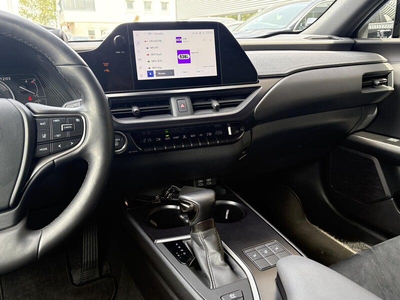 Lexus UX (20)